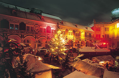 Stollenkarton Motiv Historischer Weihnachtsmarkt